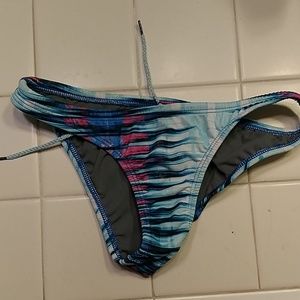 Jolyn Plunge bottoms